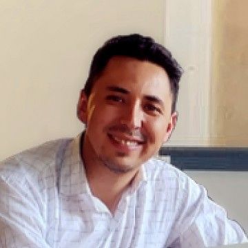  Adrian Piejko Patiño